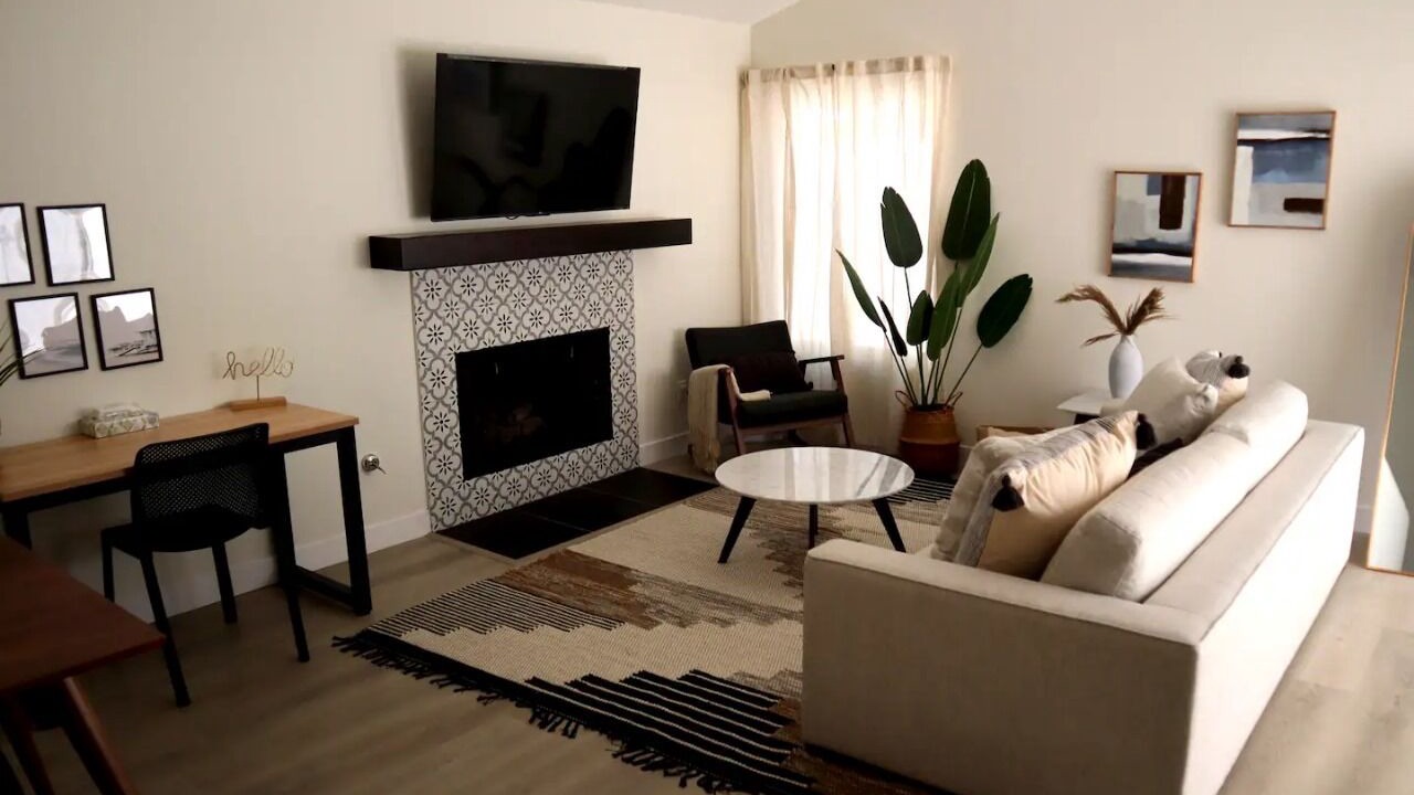 Photo of Livingroom in Canyon Country