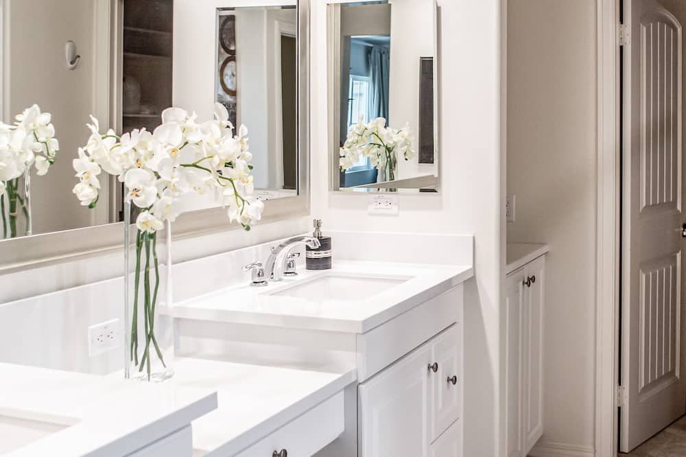 Photo of Bathroom in Mira Loma