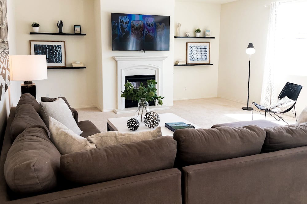 Photo of Bedroom in Mira Loma