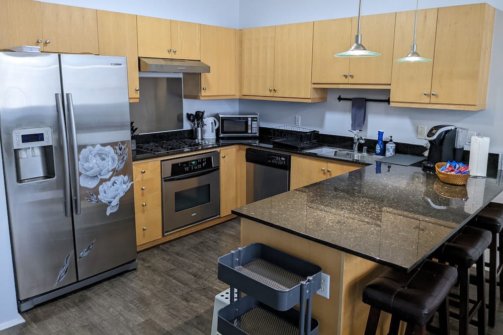 Photo of Kitchen in Anaheim Colony Historic District