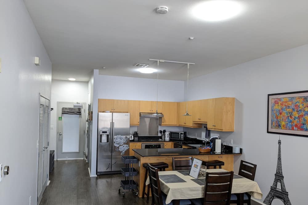 Photo of Kitchen in Anaheim Colony Historic District