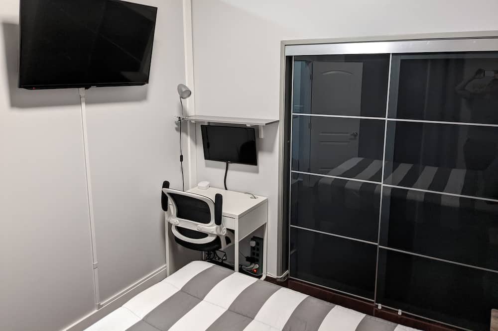 Photo of Bedroom in Anaheim Colony Historic District