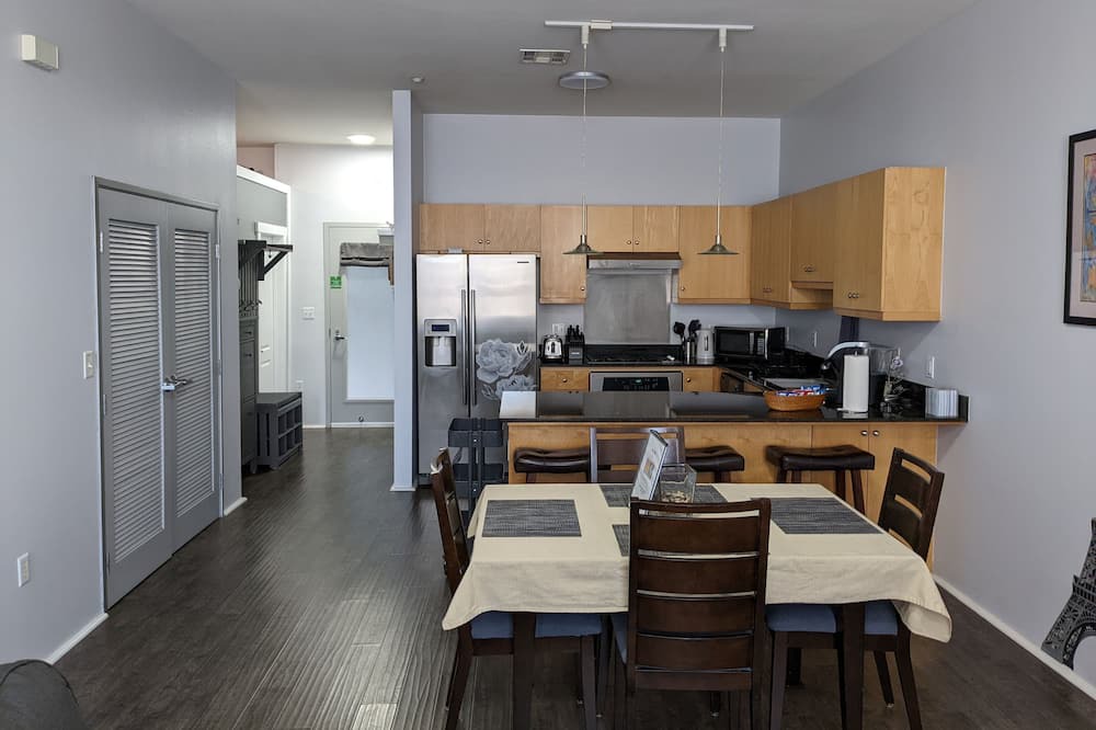 Photo of Kitchen in Anaheim Colony Historic District