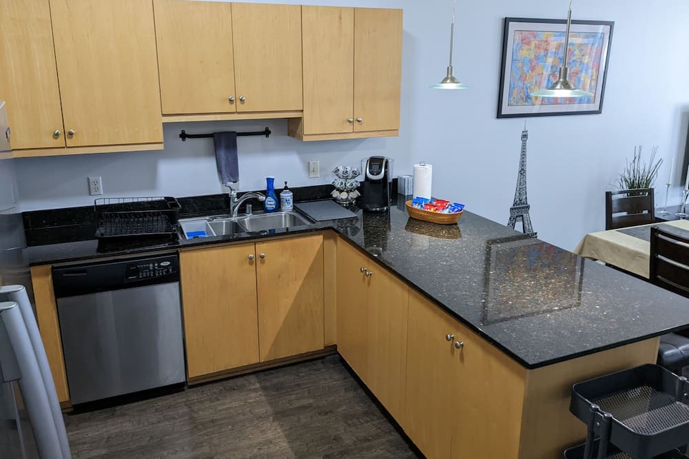 Photo of Kitchen in Anaheim Colony Historic District