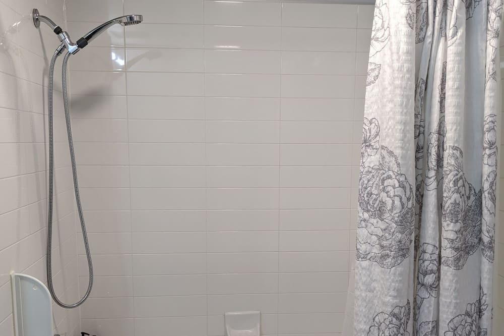 Photo of Bathroom in Anaheim Colony Historic District