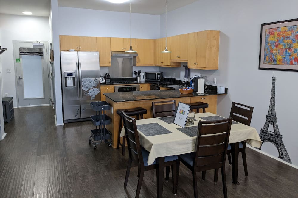 Photo of Kitchen in Anaheim Colony Historic District