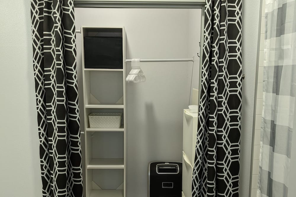 Photo of Bathroom in Anaheim Colony Historic District
