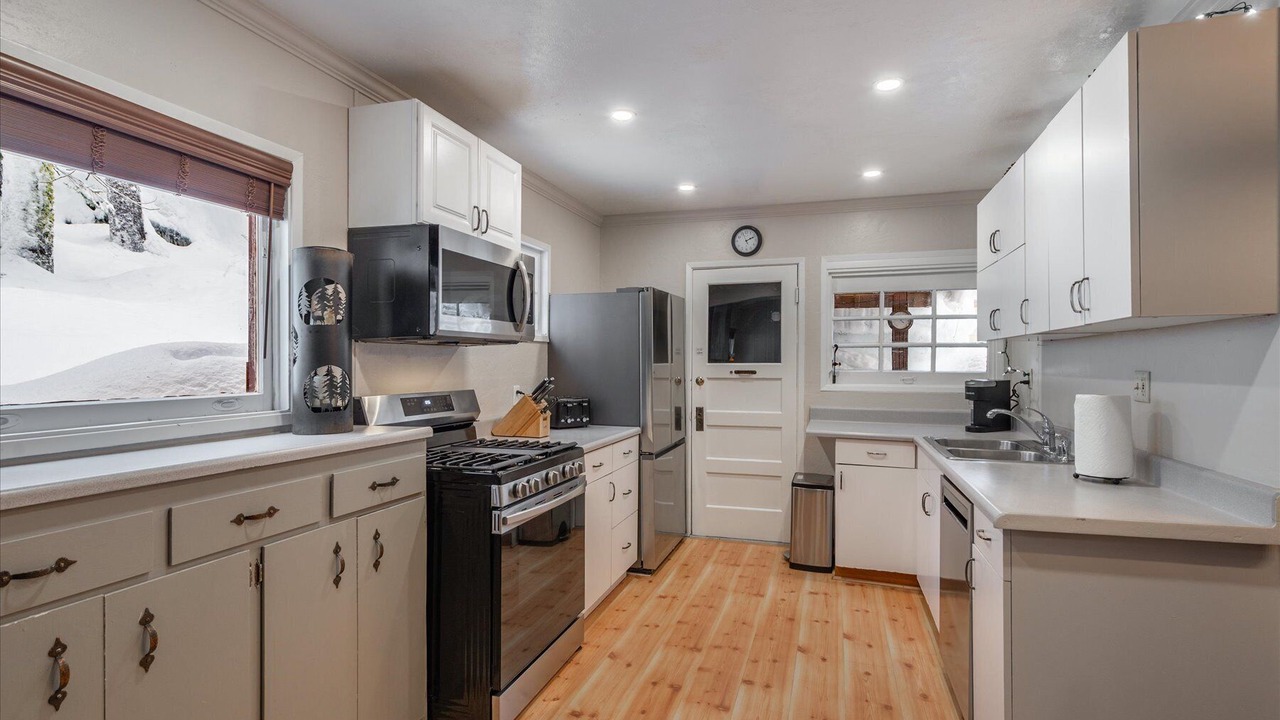 Photo of Kitchen in Donner Lake Woods