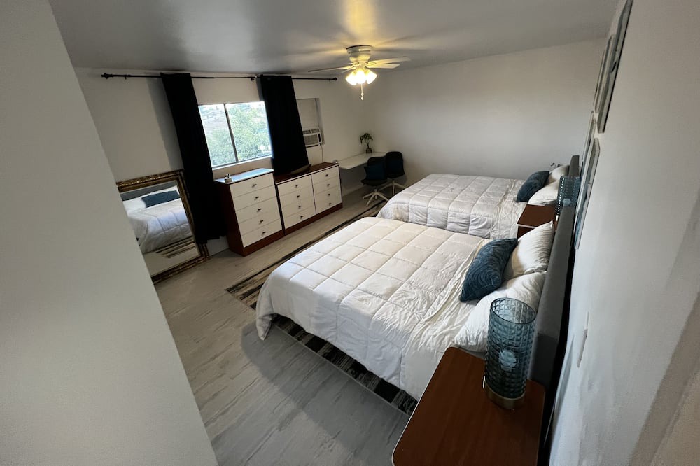 Photo of Bedroom in Lawndale