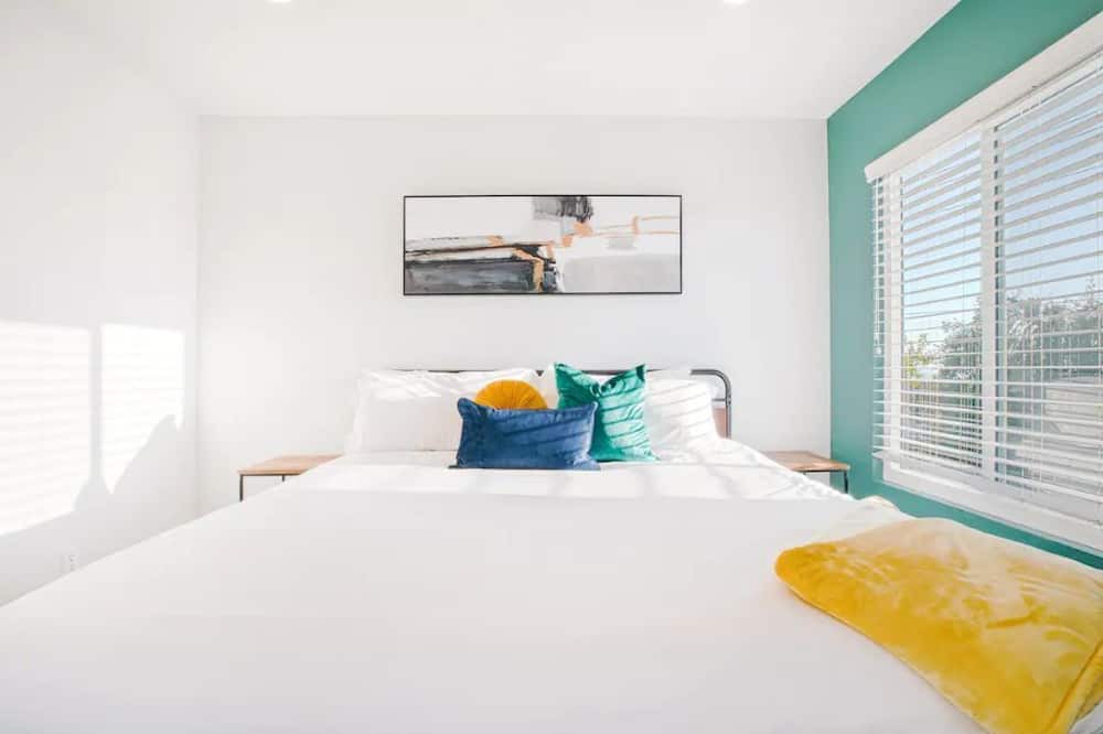 Photo of Bedroom in Montebello
