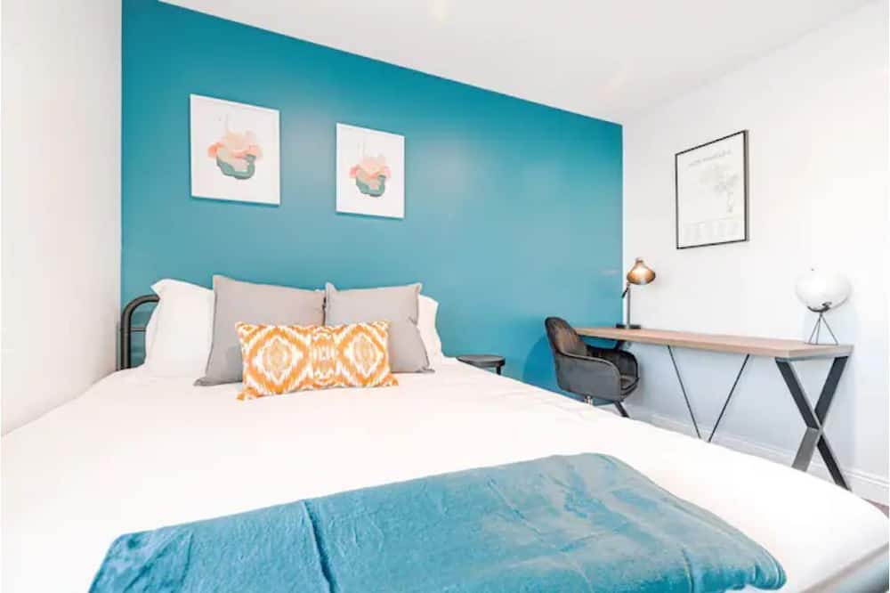 Photo of Bedroom in Montebello