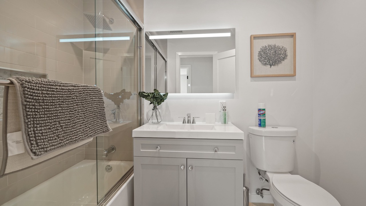 Photo of Bathroom in Los Angeles
