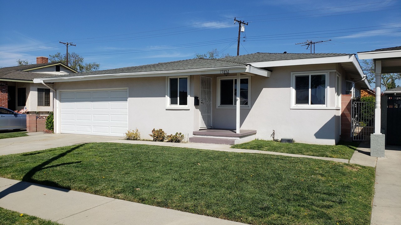 Photo of Outdoor in Bellflower