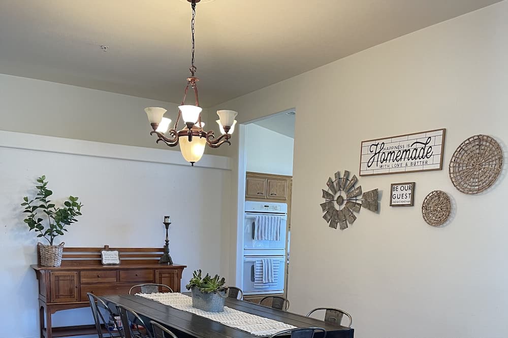 Photo of Bedroom in Warner Springs