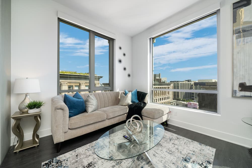Photo of Livingroom in Los Angeles