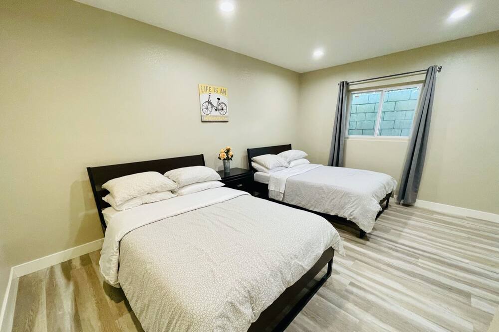Photo of Bedroom in Santa Ana