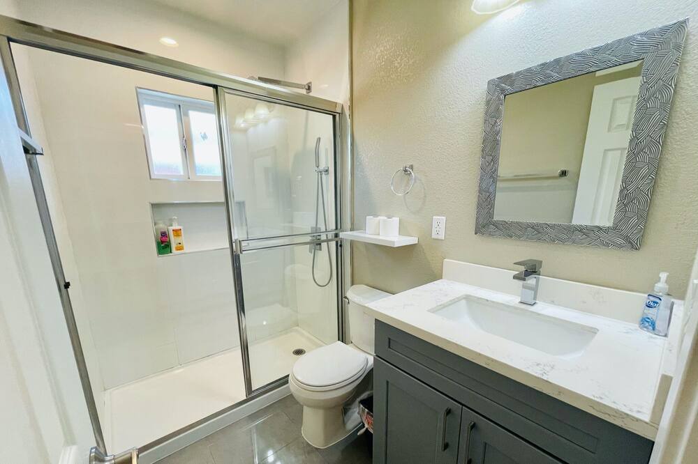 Photo of Bathroom in Santa Ana