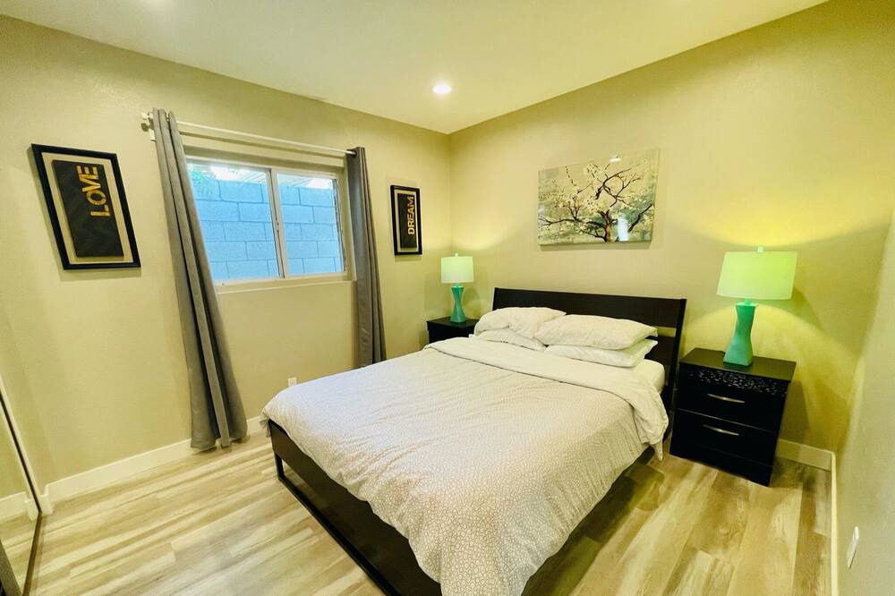 Photo of Bedroom in Santa Ana