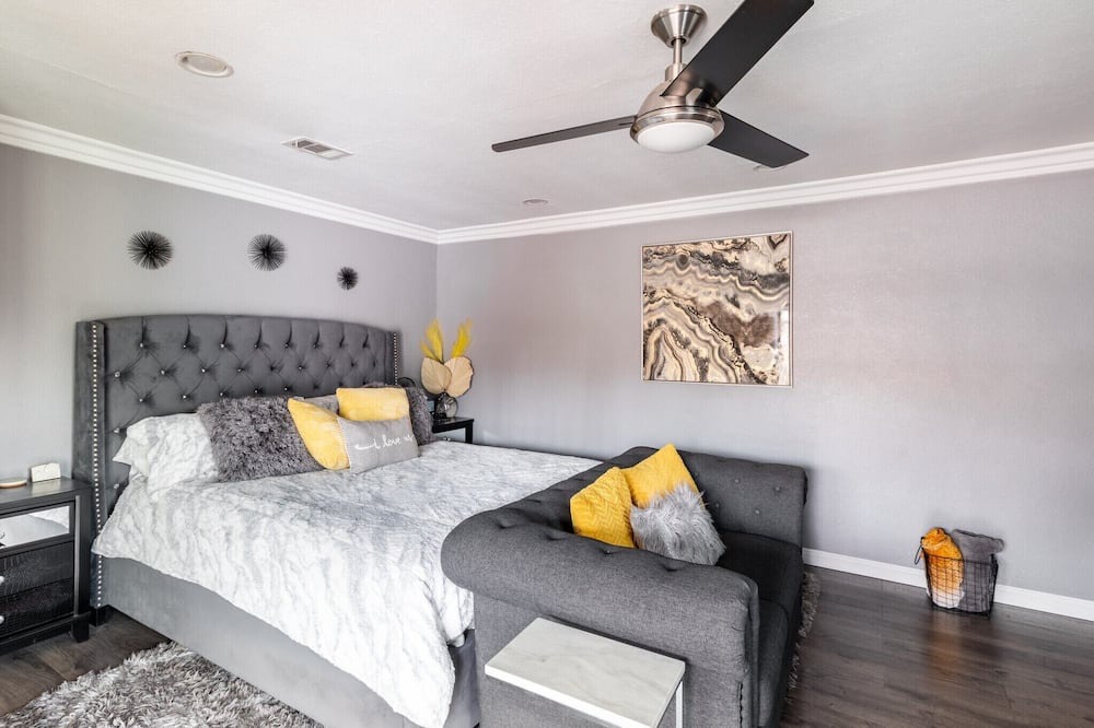 Photo of Bedroom in North Long Beach