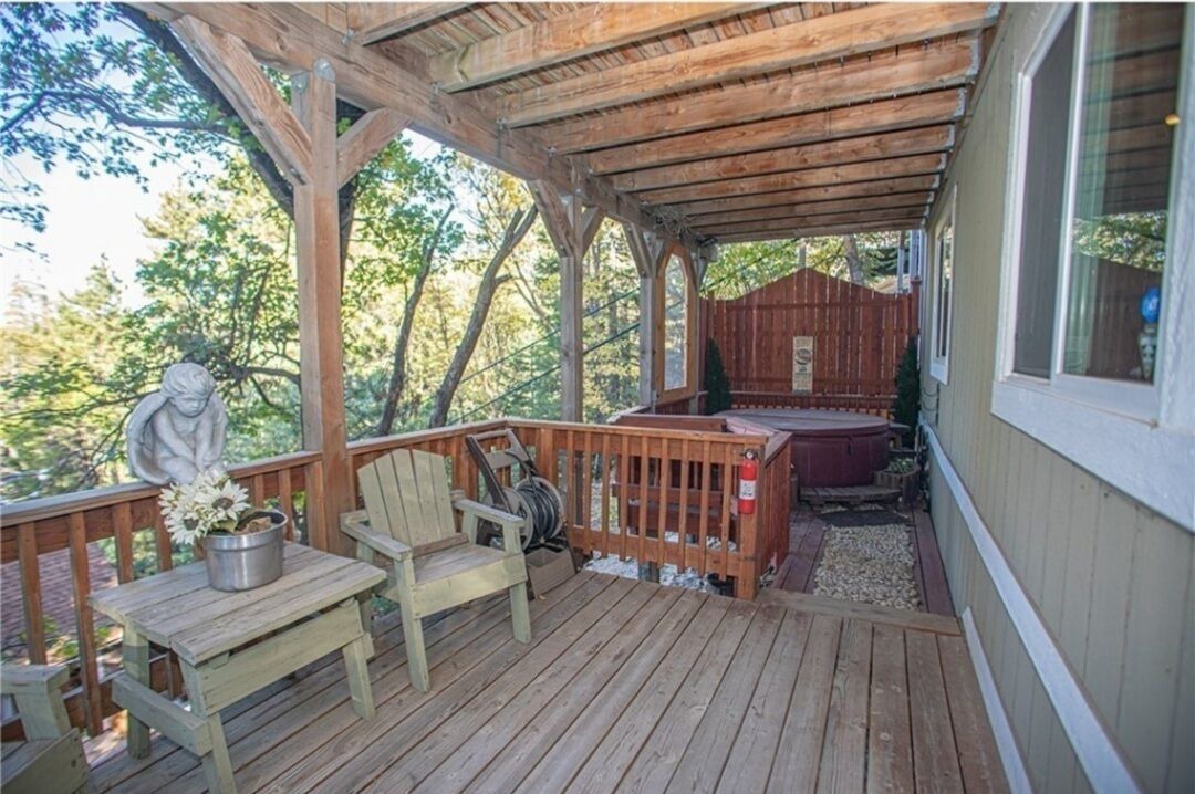Photo of Patio Balcony in Blue Jay