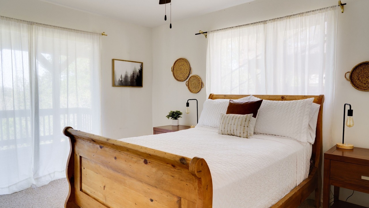 Photo of Bedroom in Blue Jay
