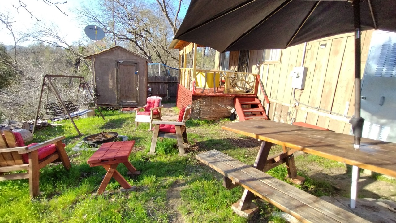 Photo of Patio Balcony in California Hot Springs