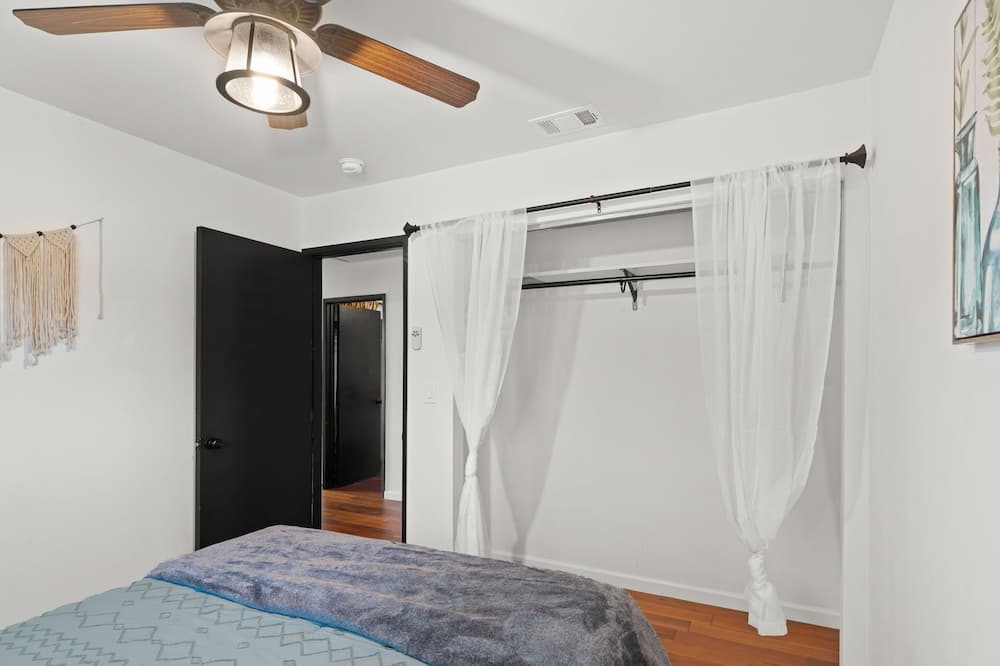Photo of Bedroom in Pinole