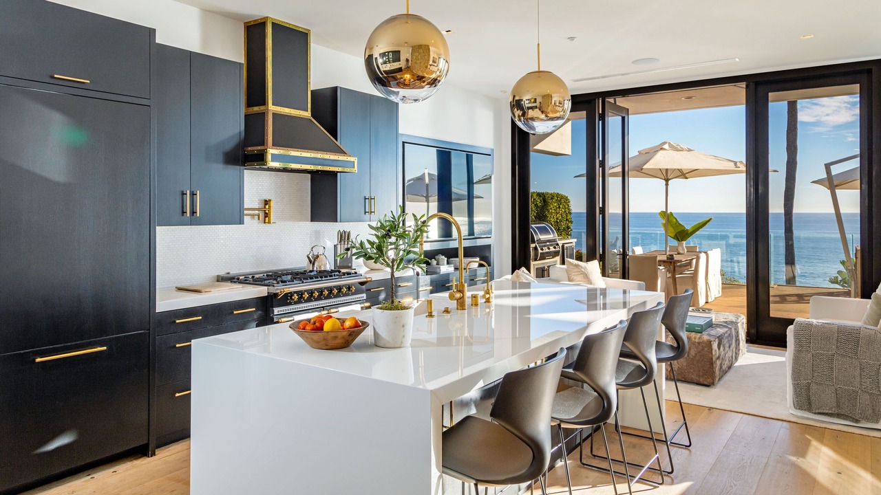 Photo of Kitchen in Western Malibu