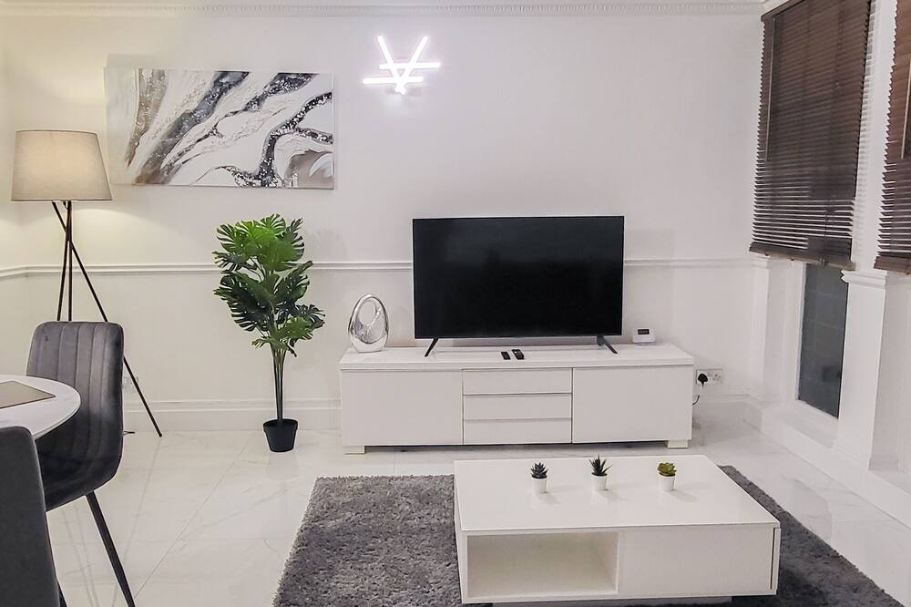 Photo of Bedroom in Limehouse