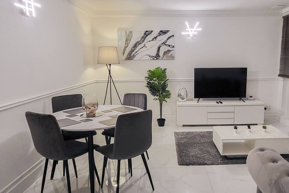 Photo of Bedroom in Limehouse