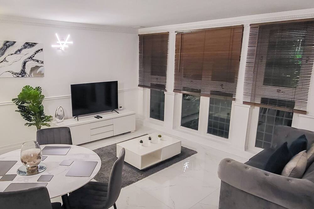 Photo of Bedroom in Limehouse