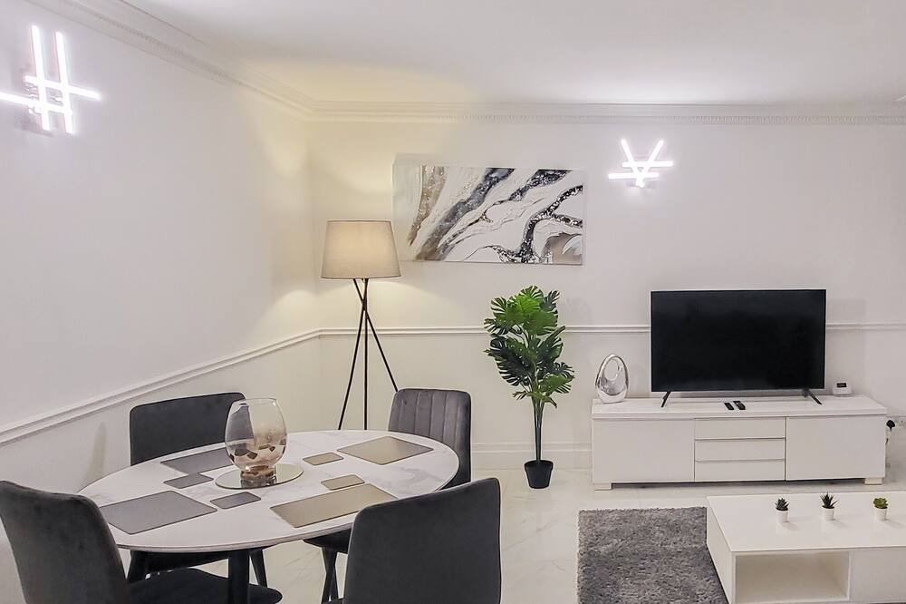 Photo of Bedroom in Limehouse