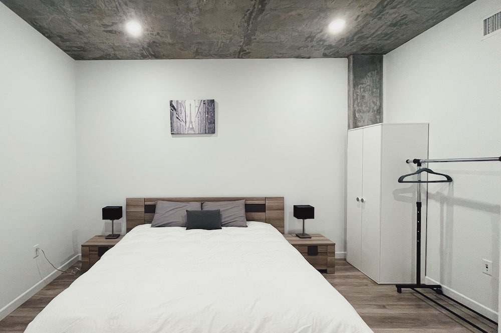 Photo of Bedroom in Downtown