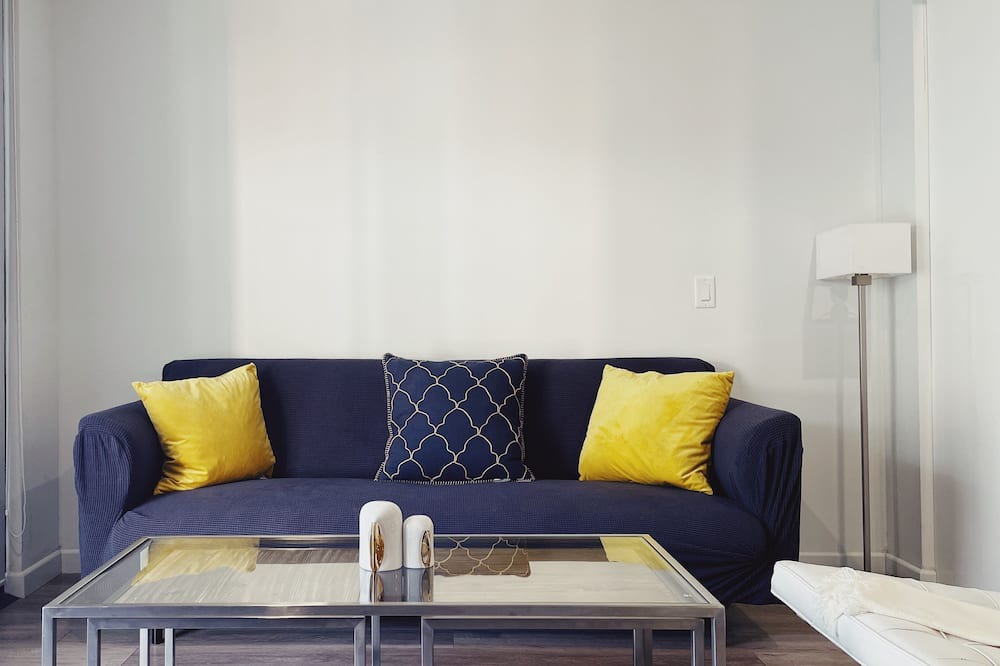 Photo of Livingroom in Downtown