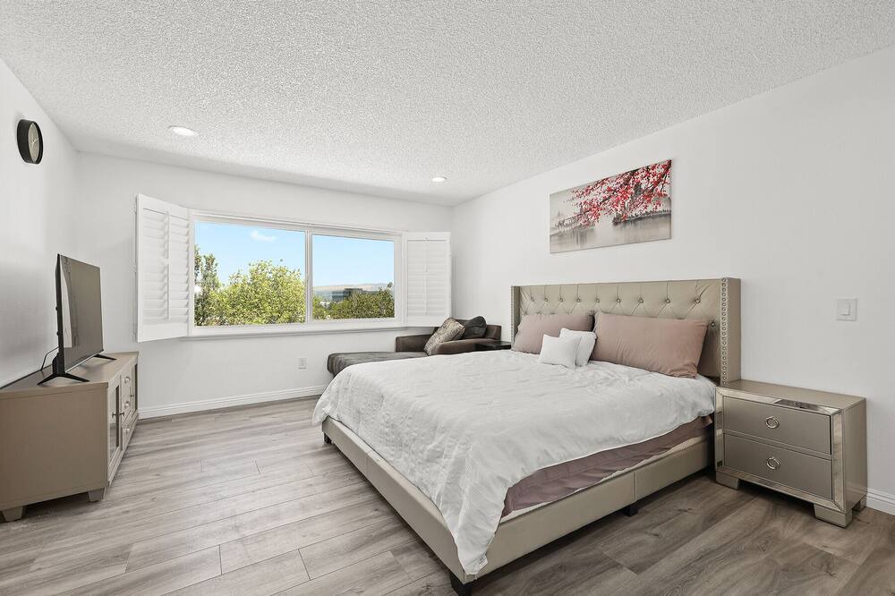 Photo of Bedroom in Rowland Heights