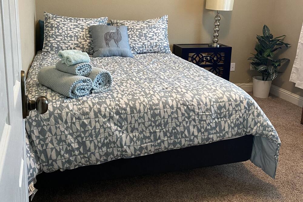 Photo of Bedroom in Lincoln