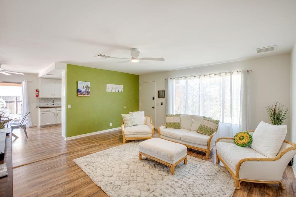Photo of Livingroom in Indian Cove