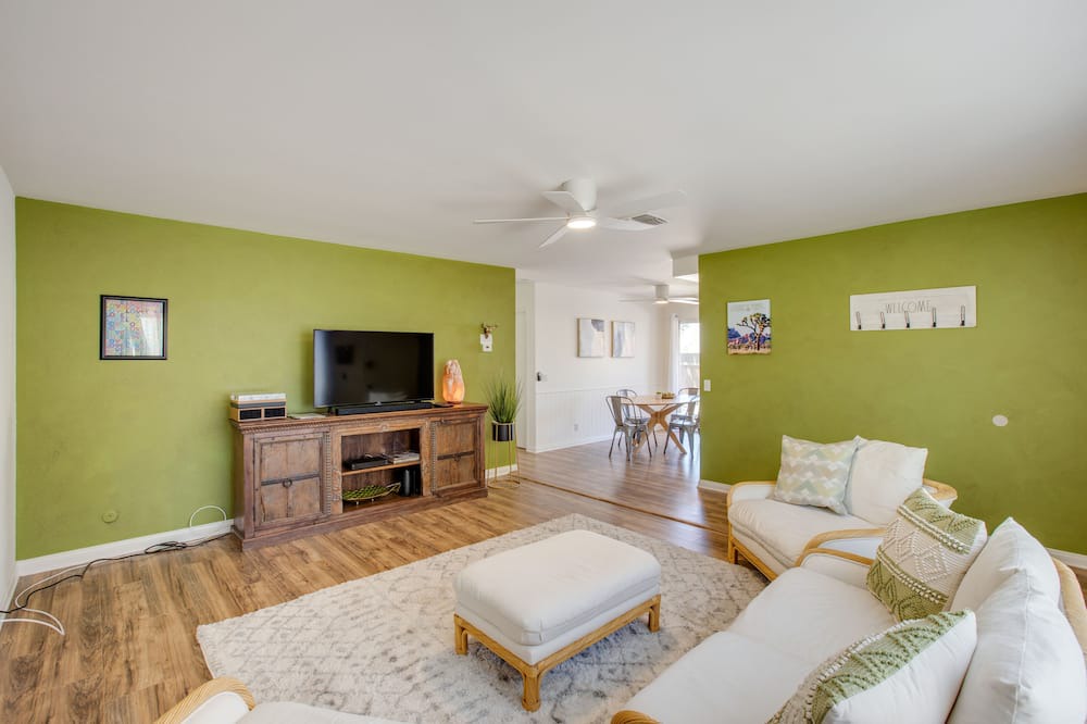 Photo of Livingroom in Indian Cove