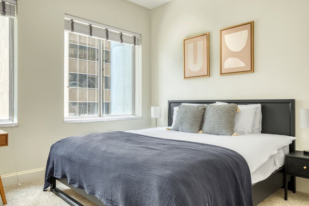 Photo of Bedroom in Financial District