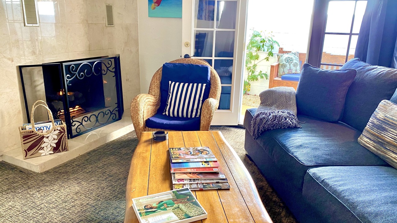 Photo of Livingroom in Historic Tennis Club