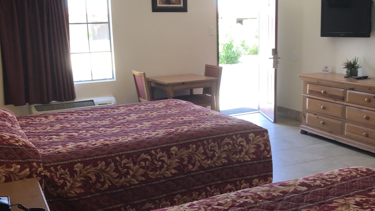 Photo of Bedroom in Twentynine Palms