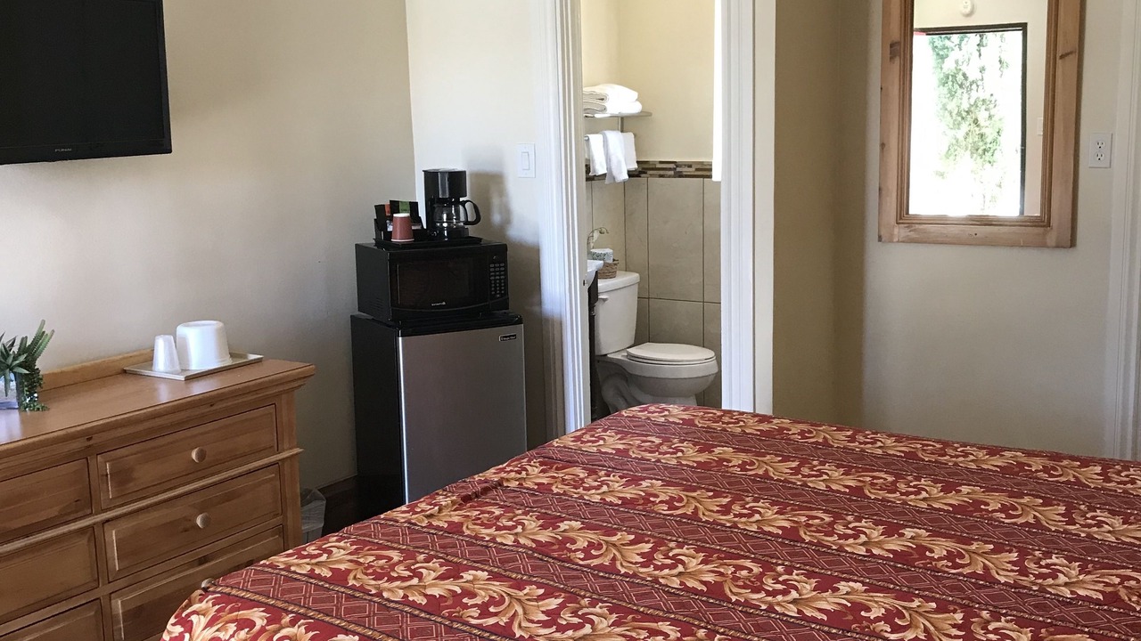 Photo of Bedroom in Twentynine Palms