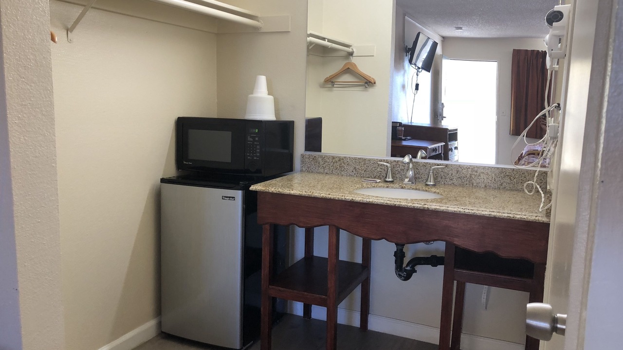 Photo of Bathroom in Northwest Anaheim