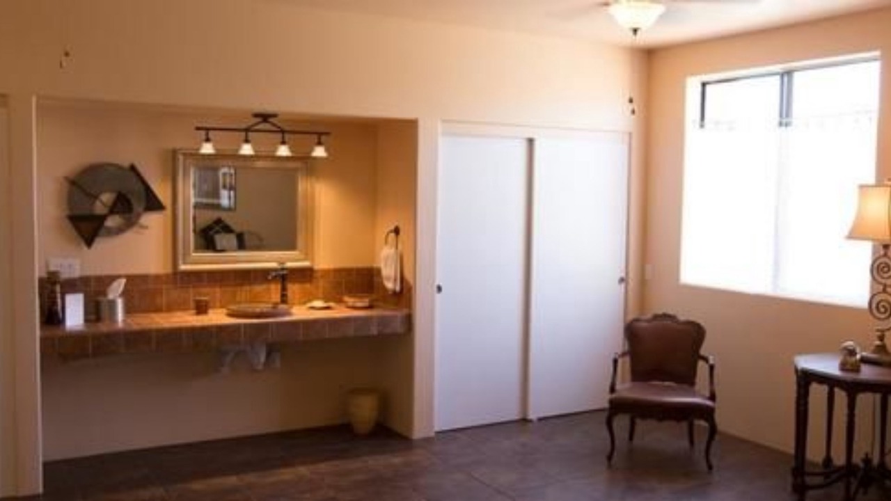 Photo of Bedroom in Indio Hills