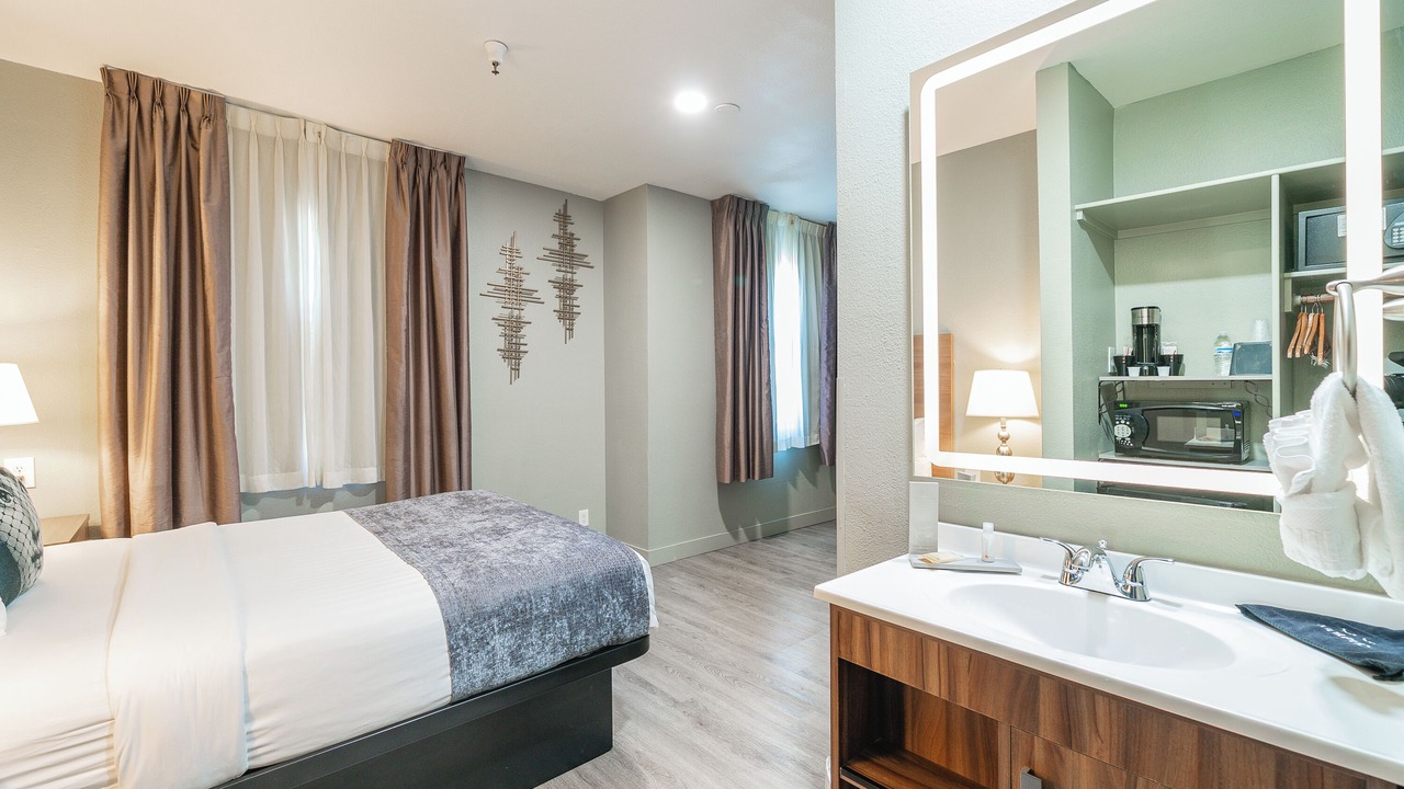 Photo of Bedroom in Little Italy