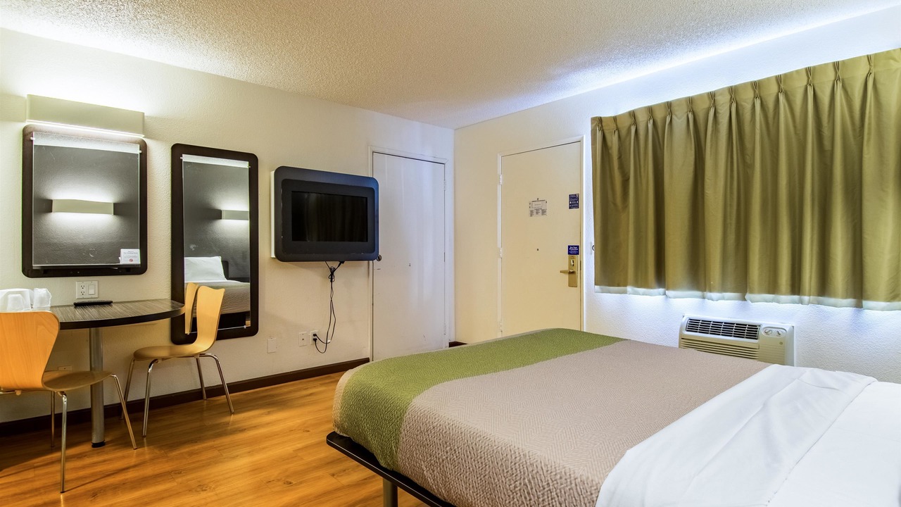Photo of Bedroom in Cypress