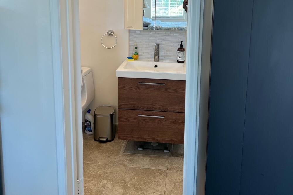 Photo of Bathroom in North Hills West