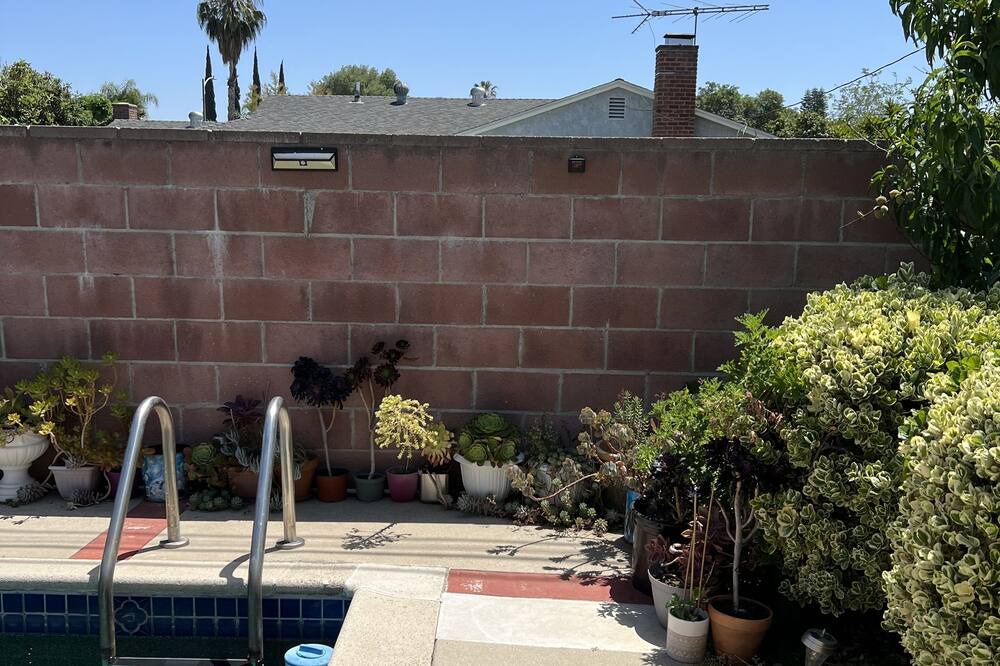 Photo of Outdoor in North Hills West