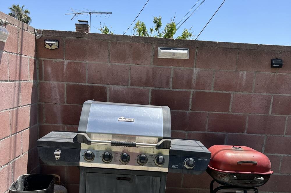Photo of Outdoor in North Hills West