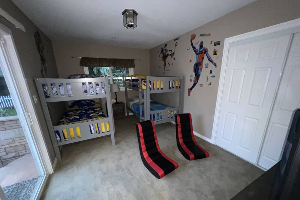 Photo of Others in North Tustin
